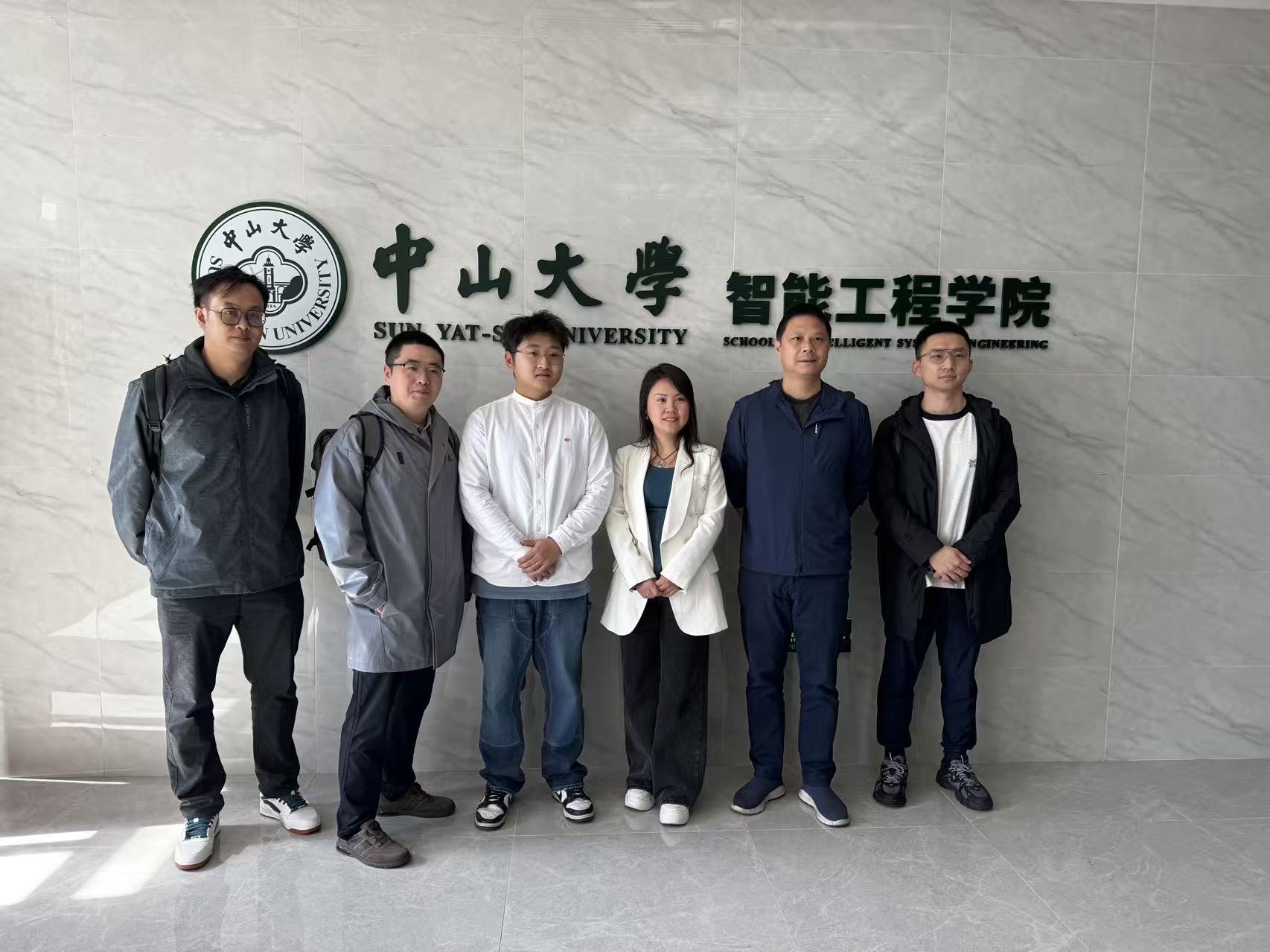 小米集团技术委员会领导来访先进智造实验室